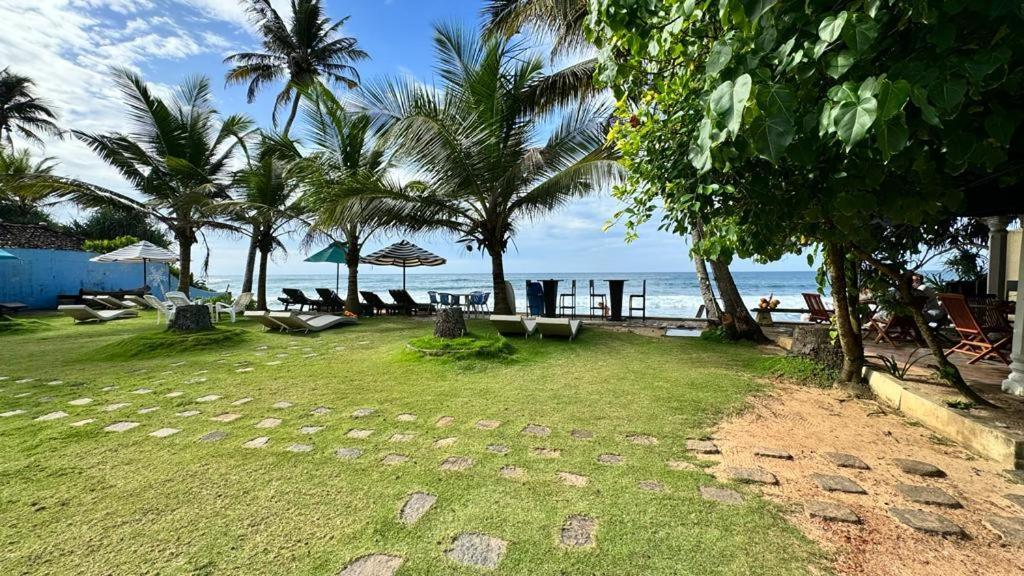 مبيت وإفطار أونا واتونا Isle Of Thalpe المظهر الخارجي الصورة